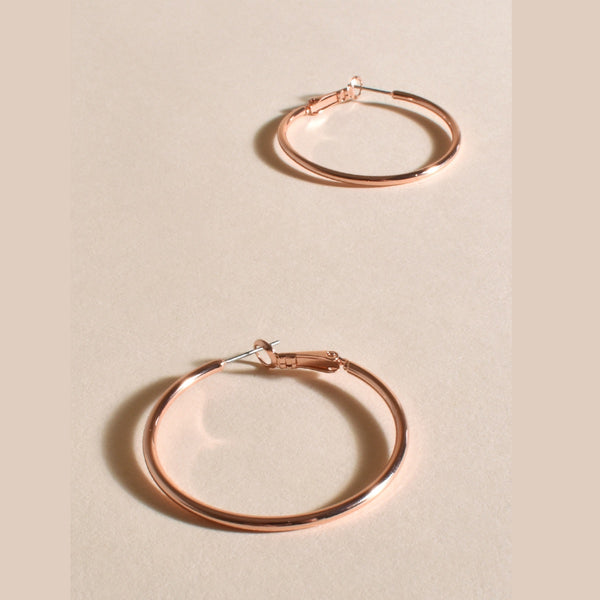Essential Hoop Earrings in rose gold