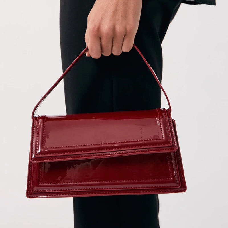 Model inspo pic using the burgundy colour.