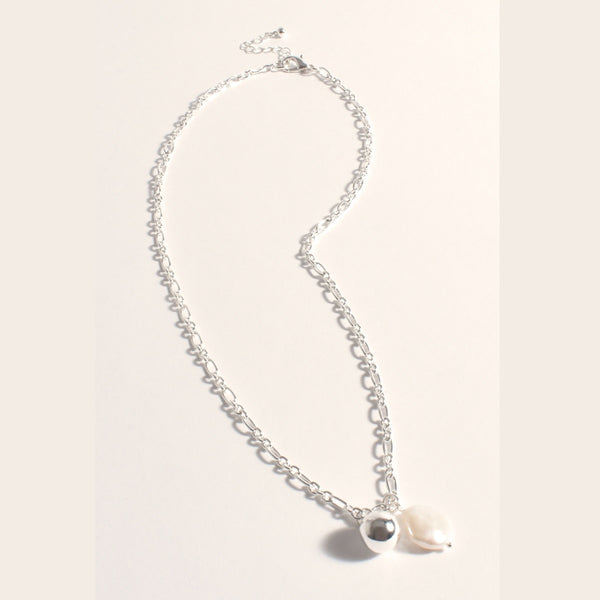 Metal Pearl Drop Necklace in Silver