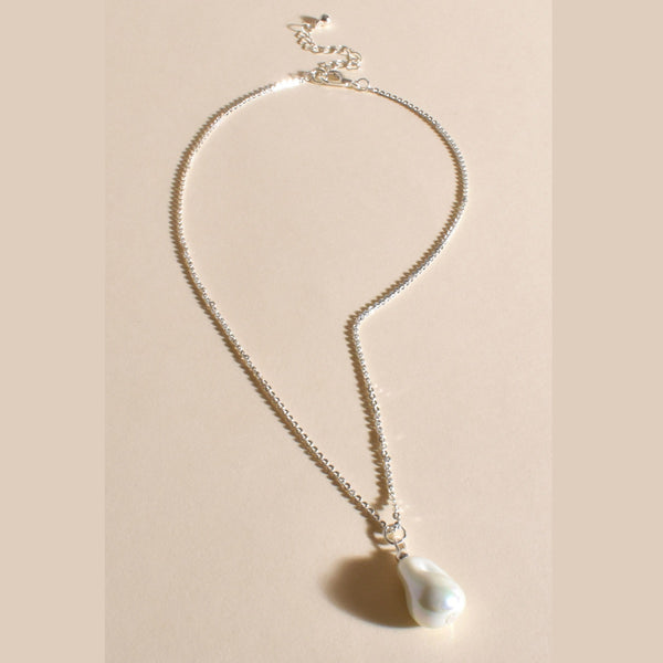 Baroque Pearl Necklace in Silver