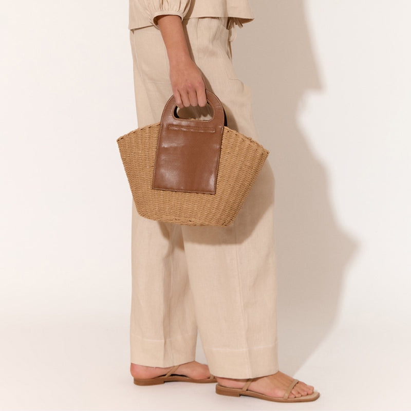 Blanche Handle Basket Bag in Tan