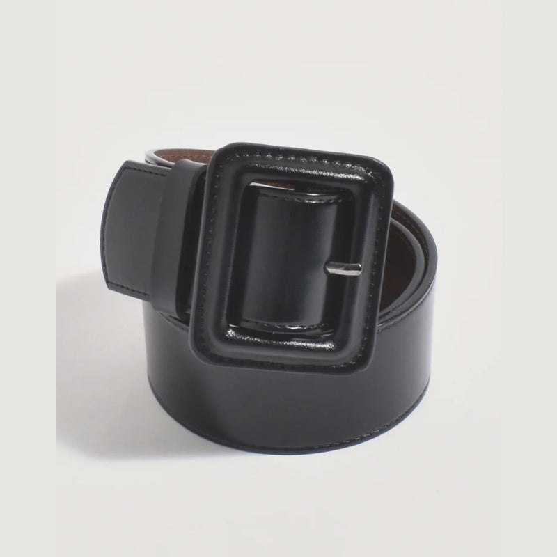 Leather Covered Buckle Belt in Black