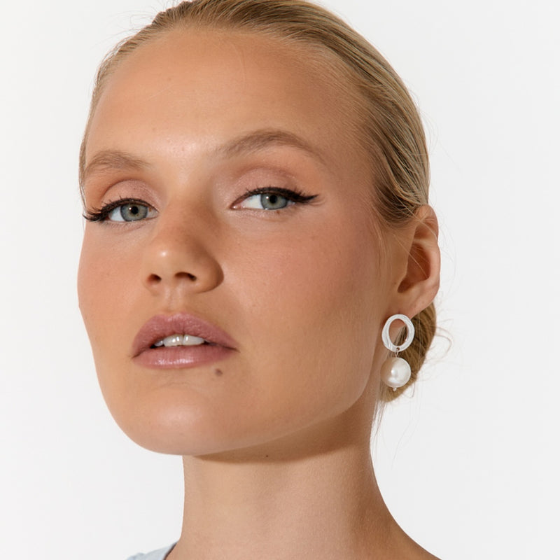 Pearl Drop Cut Out Circle Top Earrings (Silver)