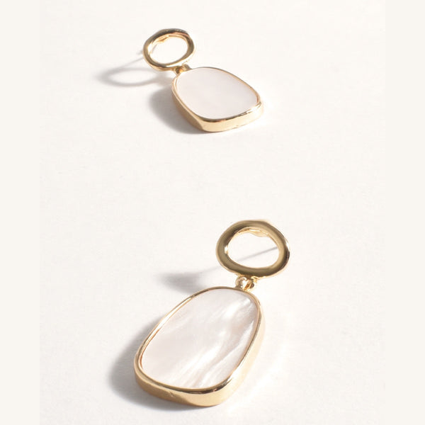 Resin Drop Circle Earrings (White/Gold)