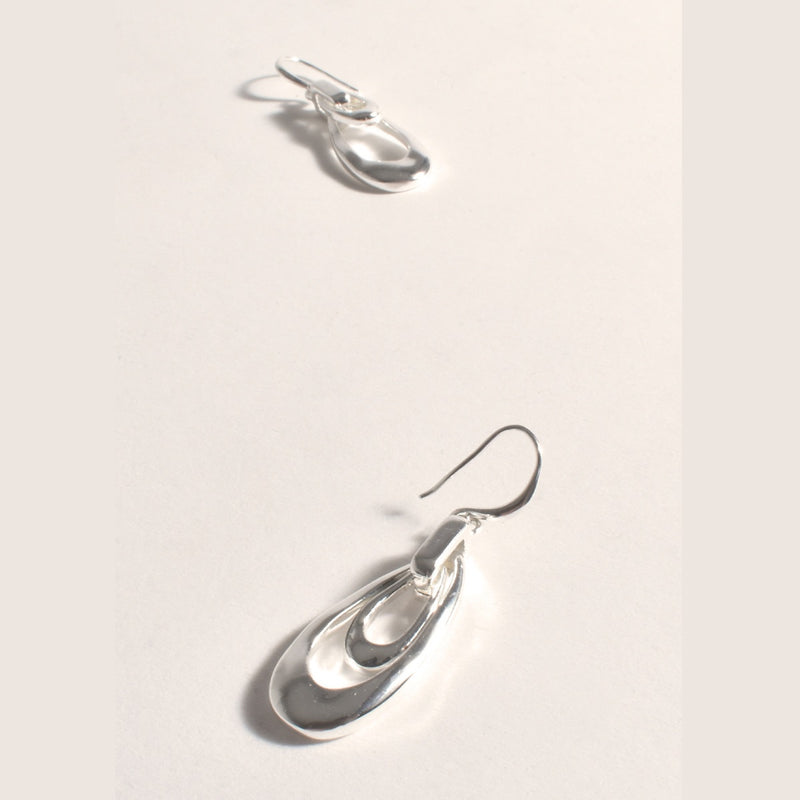 Sza Metal Loops Hook Earrings in silver