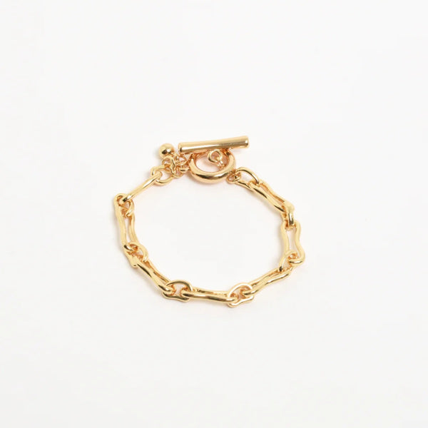 Vintage Link Toggle Bracelet in Gold