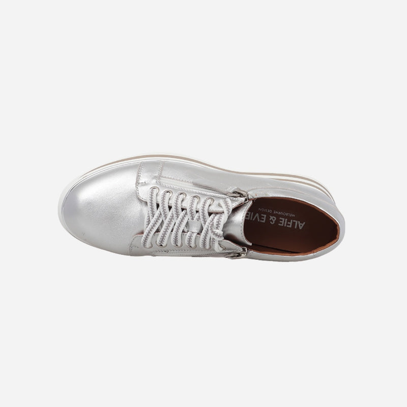 Hosting Leather Sneakers (Silver)