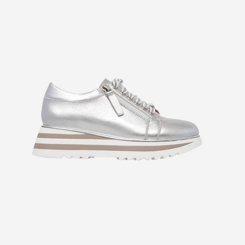 Hosting Leather Sneakers (Silver)