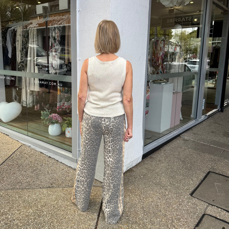 Back view of the pants.