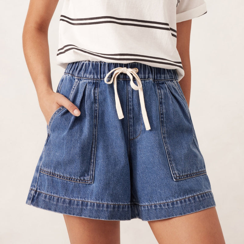 Darcy Everyday Denim Shorts (Washed Indigo)