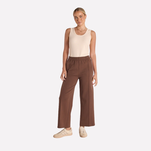 These pants can be worn with a singlet top, tee or a jumper.