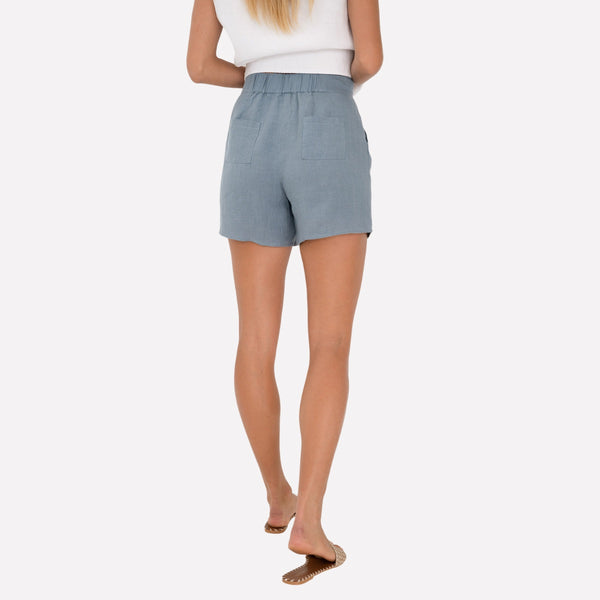 Inspo image of the back of the shorts (in blue). They have an elasticated waist (back) and back pockets