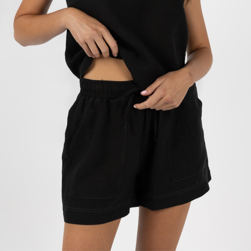 Ramona Linen Shorts in Black