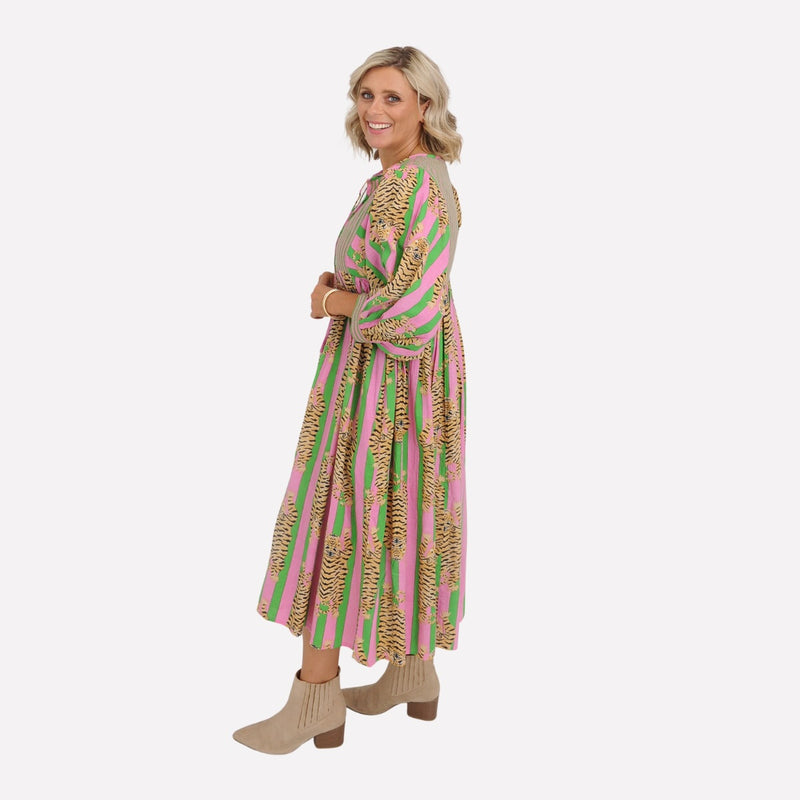 Side view of the dress
