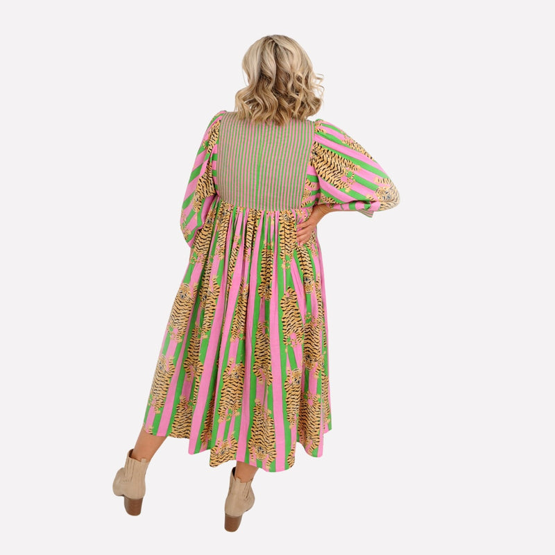 Full length view of the back of the dress