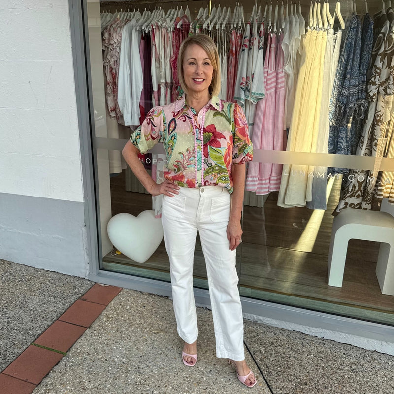 Wear it with white pants and heels for a casual lunch date.