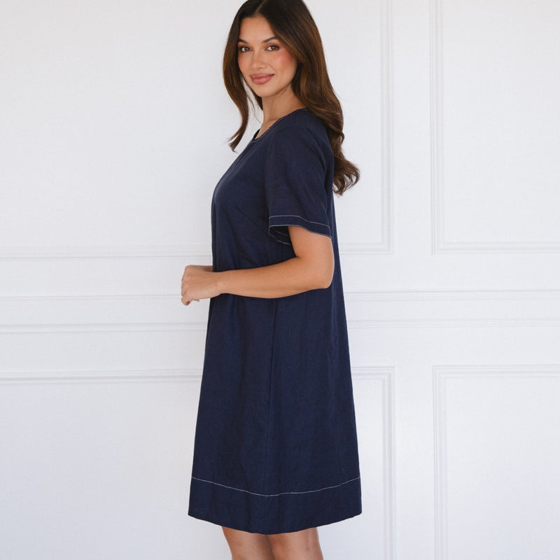 Side view of the dress - it also has pockets.