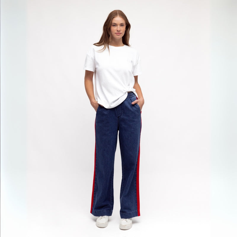 The pants can be worn with our Kenzo Tees.