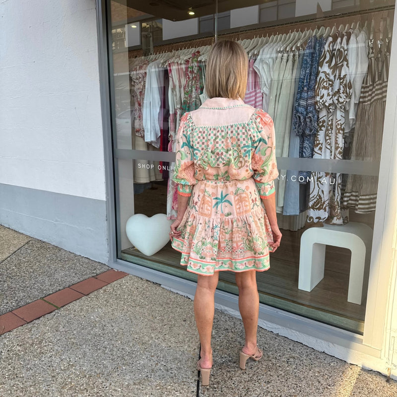 Full length view of the back of the dress