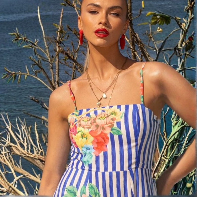 Close up of the bodice area.