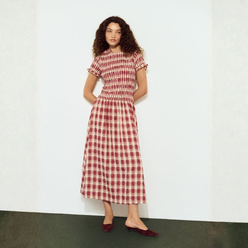 alice shirred midi dress red check Mink Pink Anouk Shirred Dress Wine Check – LUNAMAY