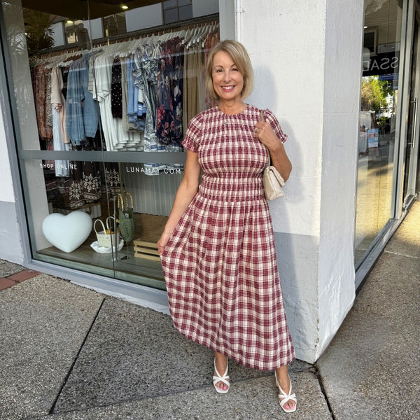 alice shirred midi dress red check Mink Pink Anouk Shirred Dress Wine Check – LUNAMAY