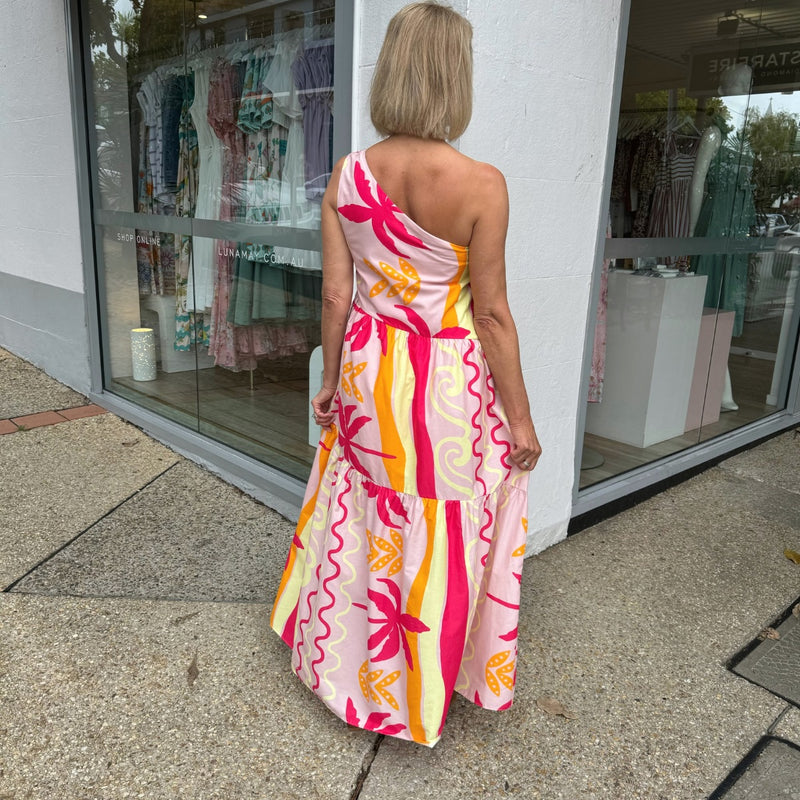 Full length view of the back of the dress