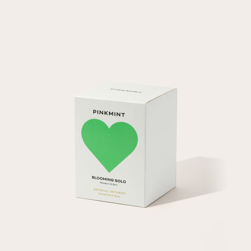 Its packaged in a white box with a green heart on the front.