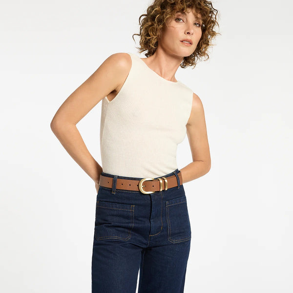 Model wearing the belt.
