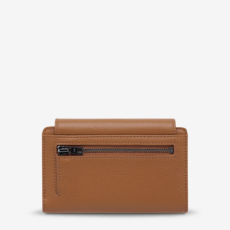 Back zip closure for your coins.