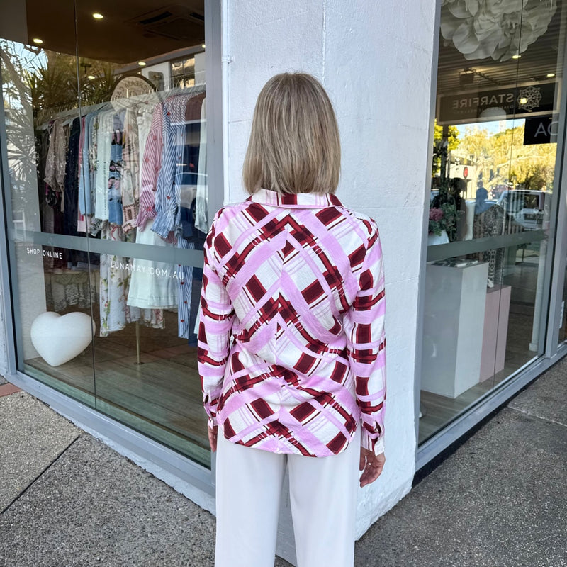 Back view of the shirt.
