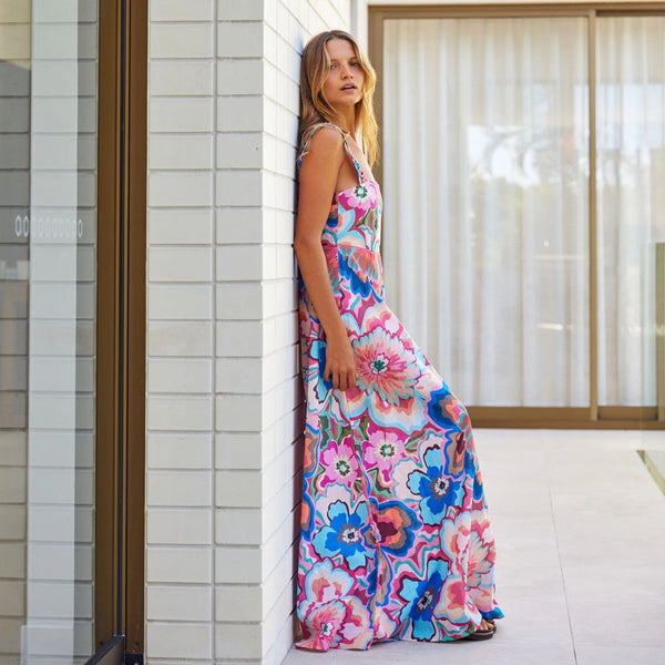 Side view of the dress