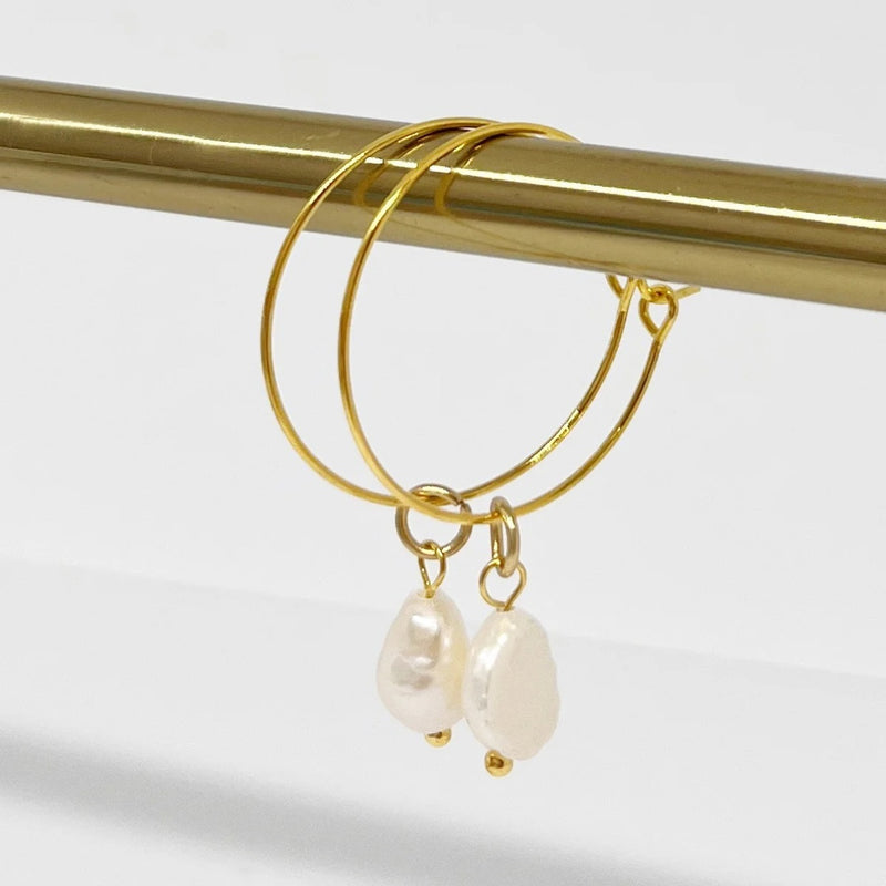 Dion Freshwater Pearl Hoop Earrings (Gold)