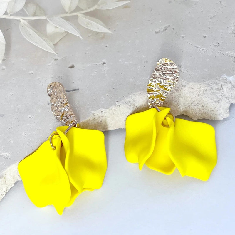 Fleur Petal Earrings in Yellow